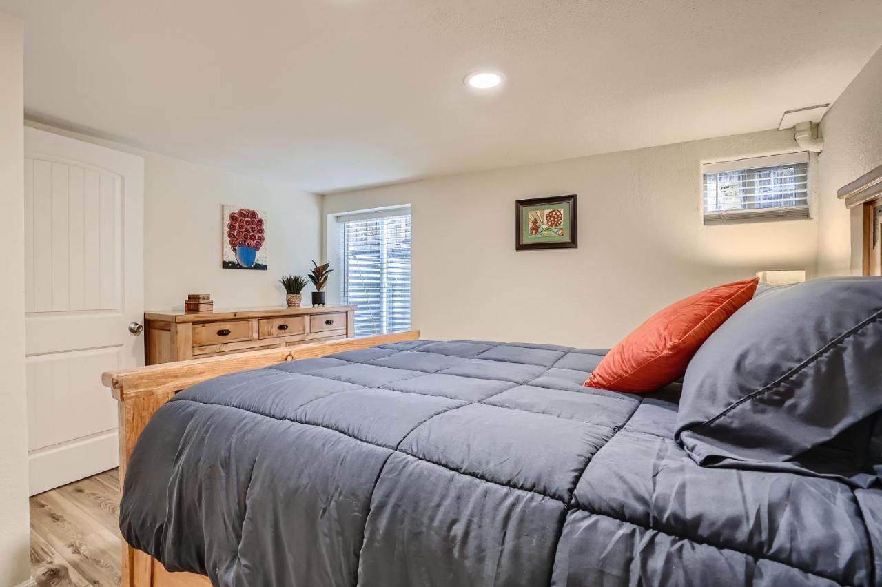 Sloans Lake Getaway - Basement Apartment Near Broncos And Downtown Denver Lakewood Bagian luar foto